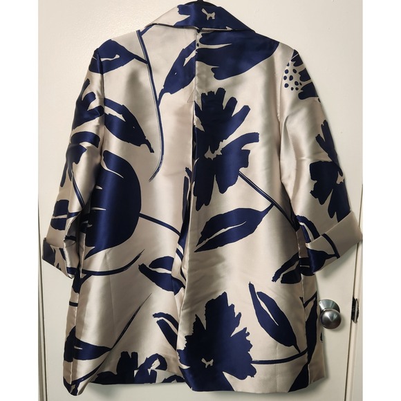 Chicos NWT Travelers Jacquard Floral Jacket Blue Casa Sz 1 M $189 Holiday Party - Picture 2 of 16
